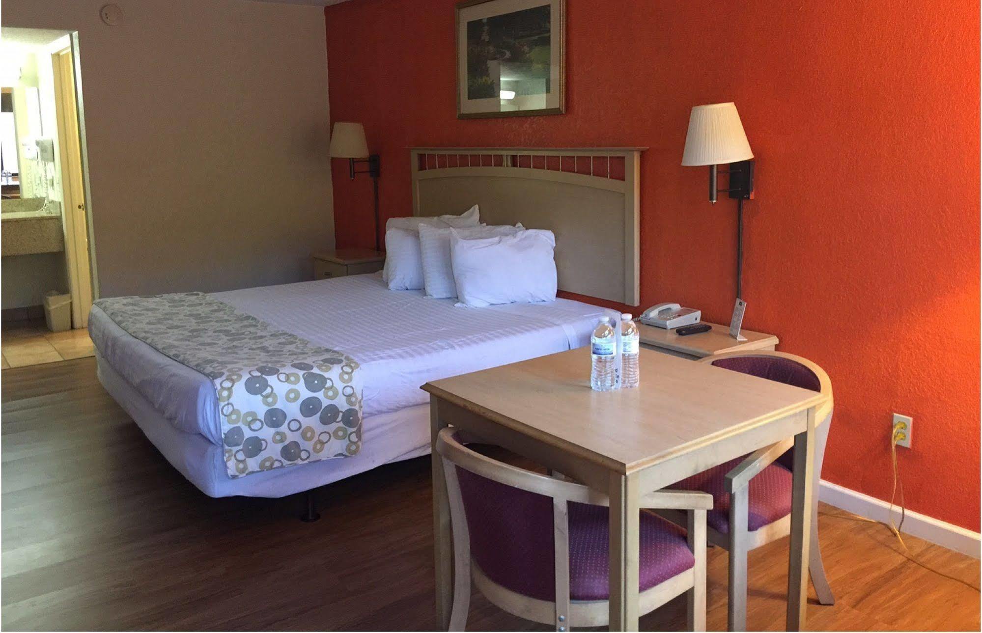 Country Hearth Inn- Kissimmee Eksteriør bilde