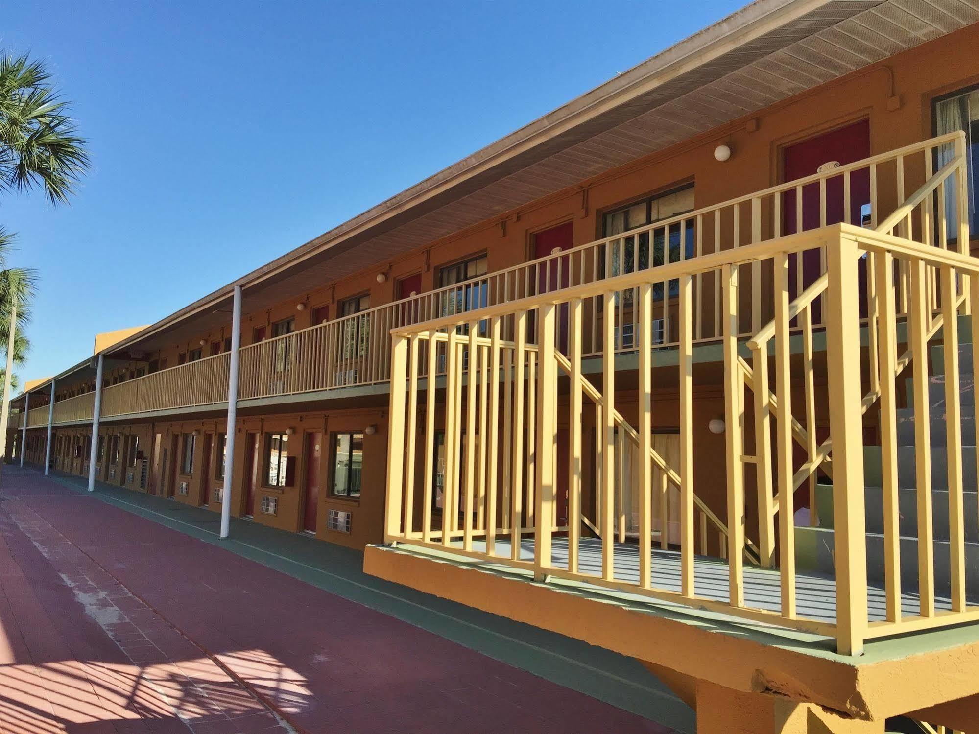Country Hearth Inn- Kissimmee Eksteriør bilde
