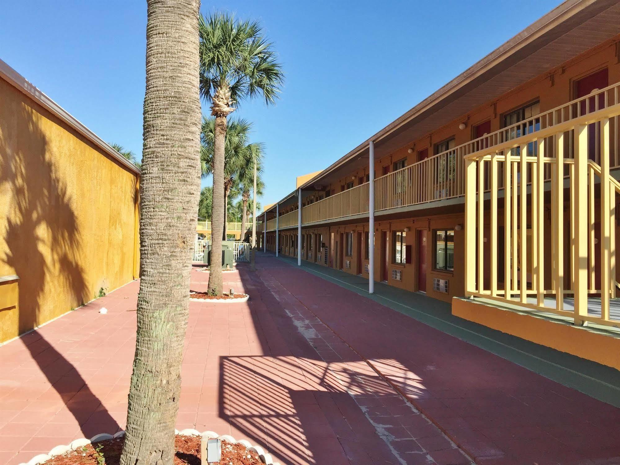 Country Hearth Inn- Kissimmee Eksteriør bilde