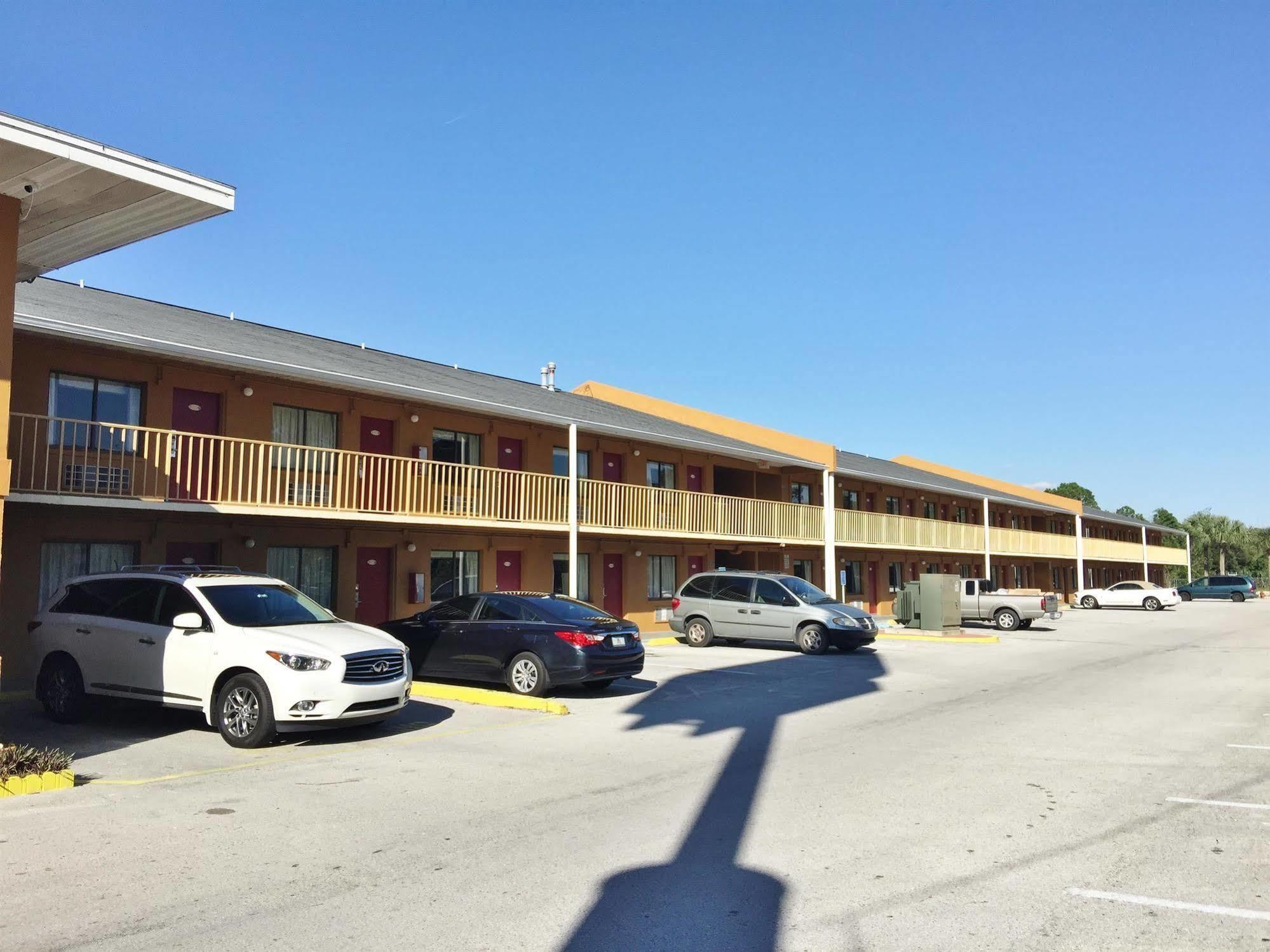 Country Hearth Inn- Kissimmee Eksteriør bilde
