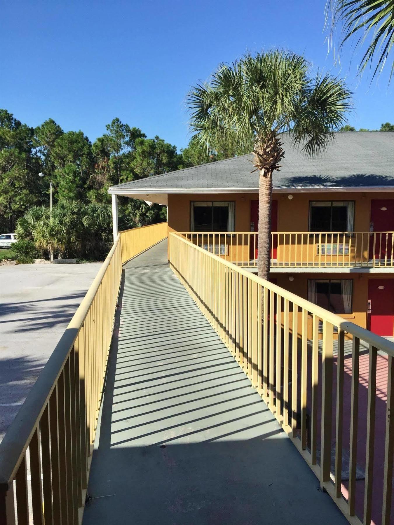 Country Hearth Inn- Kissimmee Eksteriør bilde